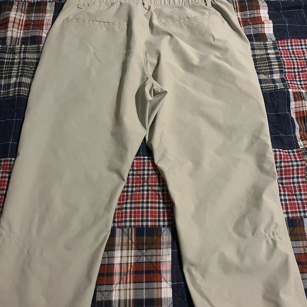 Under Armour Men's Beige Golf Pants - Picture 8 of 9